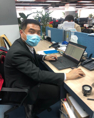 圖為李斌斌同志開(kāi)展線(xiàn)上學(xué)習(xí)中 .png