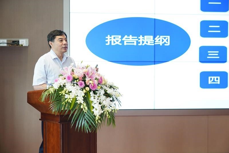 中國建筑首席科學(xué)家、研究員李云貴主題演講.jpg 中國建筑首席科學(xué)家、研究員李云貴主題演講.jpg