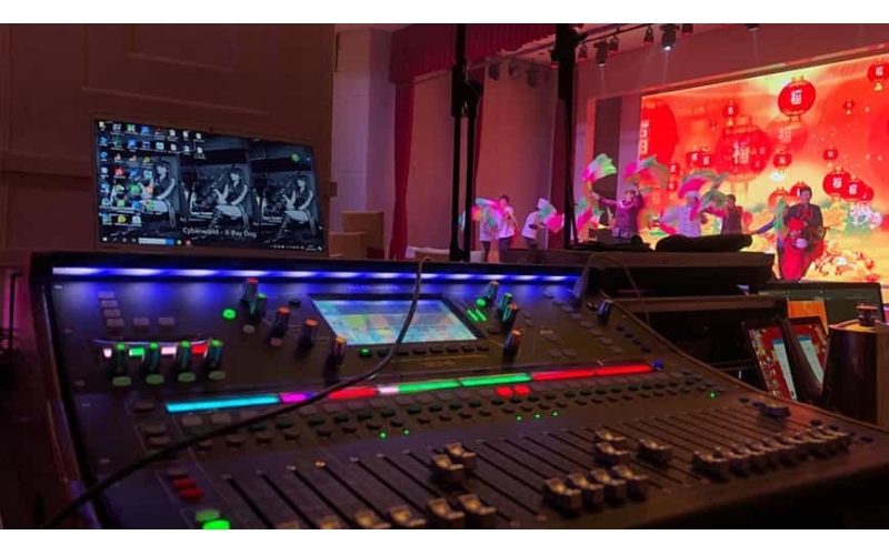 敦煌麥達斯M32數(shù)字調音臺/調音師